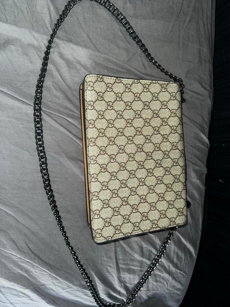 GucciHandtas met ketting en bijdetail, Ophalen of Verzenden, Nieuw, Beige, Handtas