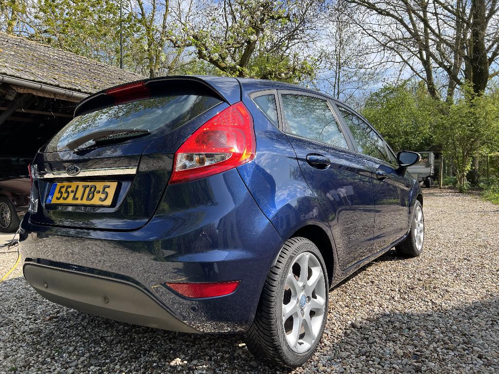 Ford Fiësta 1.6 Ti-vct 120pk 88KW 5DR 2010 Blauw, Voorwielaandrijving, 40 €/maand, Zwart, Blauw