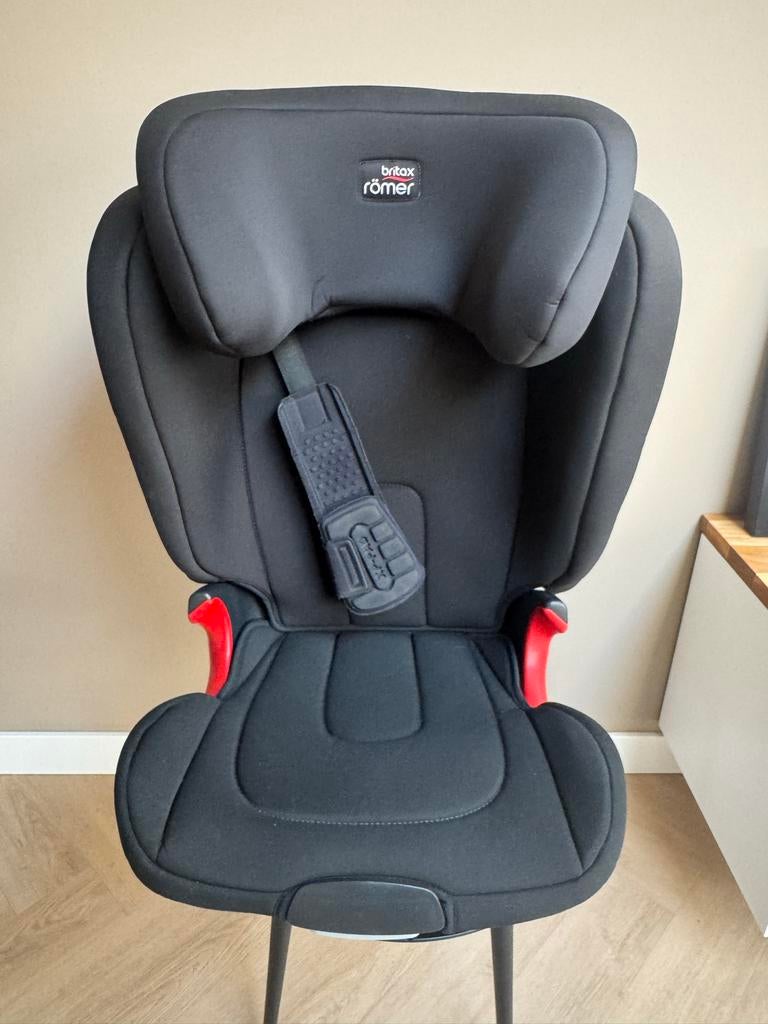 Britax Römer Kidfix XP Autostoel Groep 2/3 (15-36 kg), Ophalen, Romer, Verstelbare rugleuning, 15 t/m 36 kg