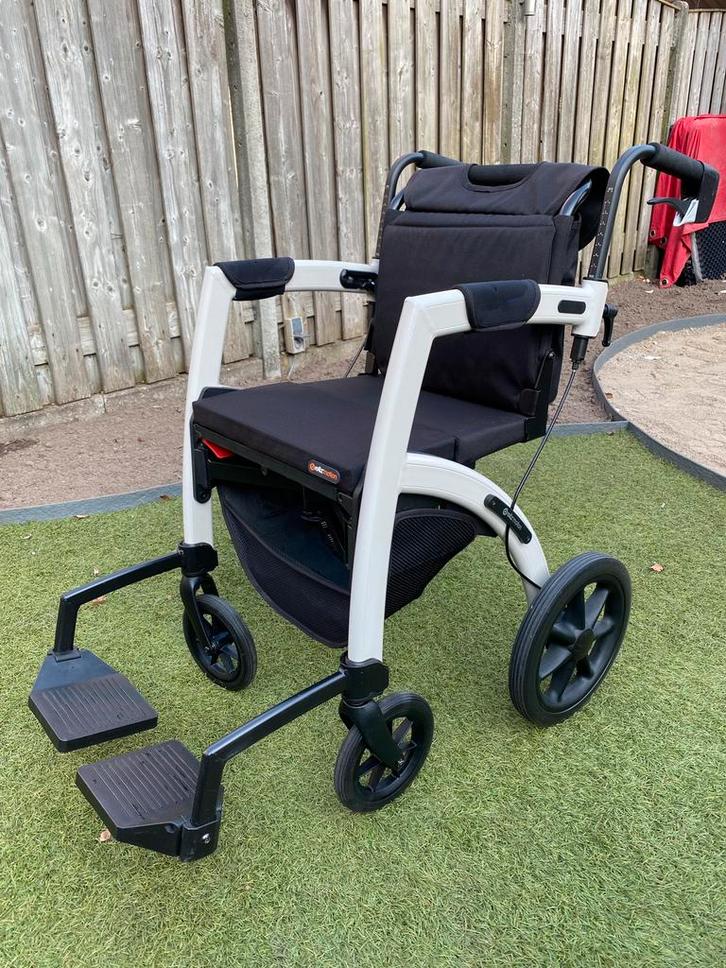 Rollz Motion (duwrolstoel en rollator in één) + bagagetas, Diversen, Rolstoelen, Zo goed als nieuw, Duwrolstoel, Inklapbaar, Ophalen
