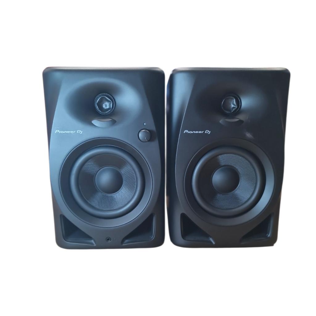 Pioneer DJ DM-40D Speakerset, Pioneer, Zo goed als nieuw, Support@pioneer.com, 28-8, Honkomagome 2-chome, Bunkyo-ku
Tokyo 113-0021
Japan