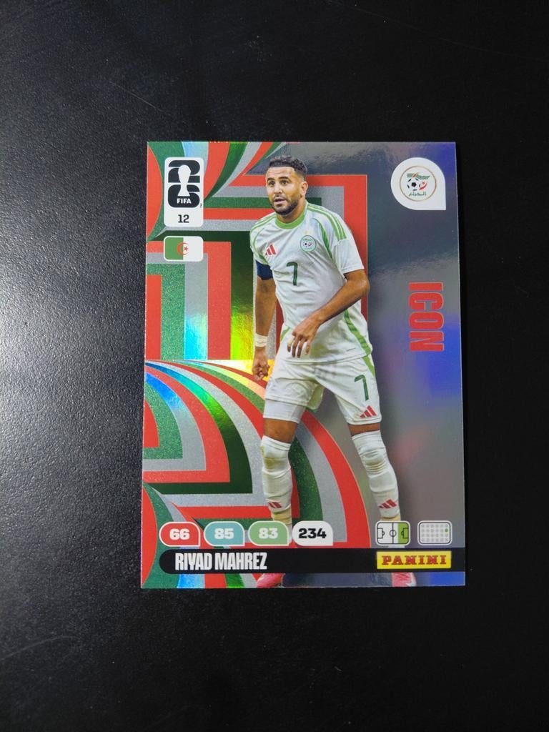 Riyad mahrez (icon) panini wk 2026, Ophalen of Verzenden, Nieuw, Buitenlandse clubs, Poster, Plaatje of Sticker