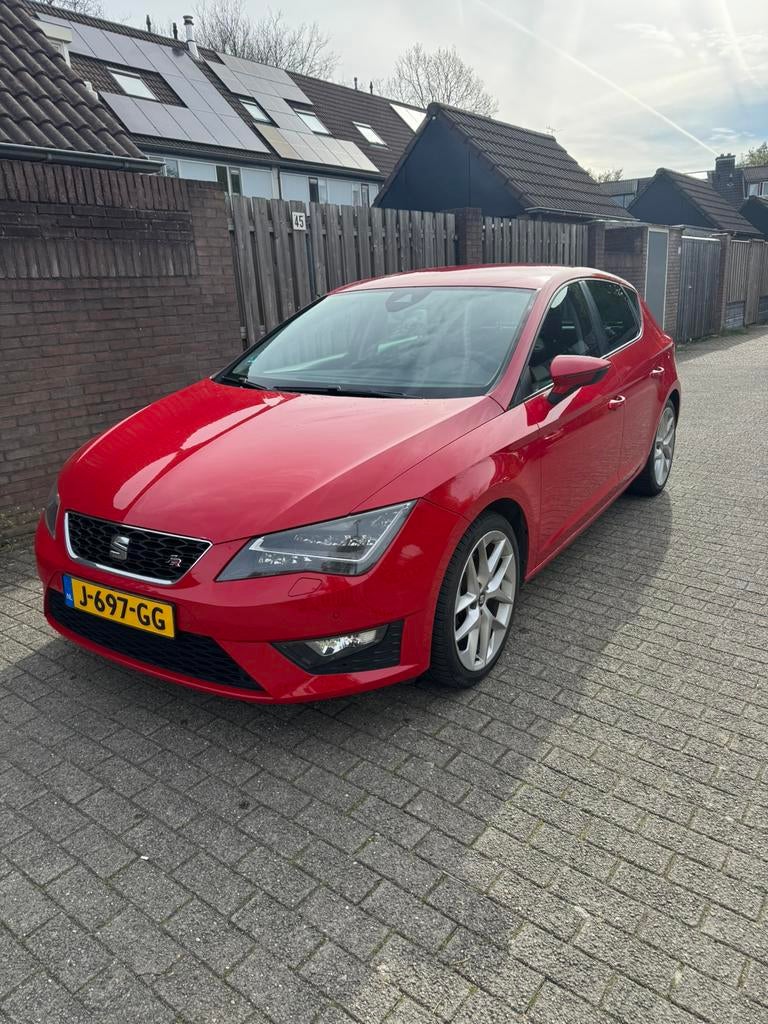 Seat Leon FR 1.8 TSI DSG – 180 PK | 2013 | Rood, Auto's, Seat, 1227 kg, 4 cilinders, Particulier, Lichtsensor