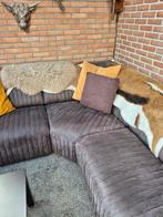 Elementen bank van dik microleder, Ophalen