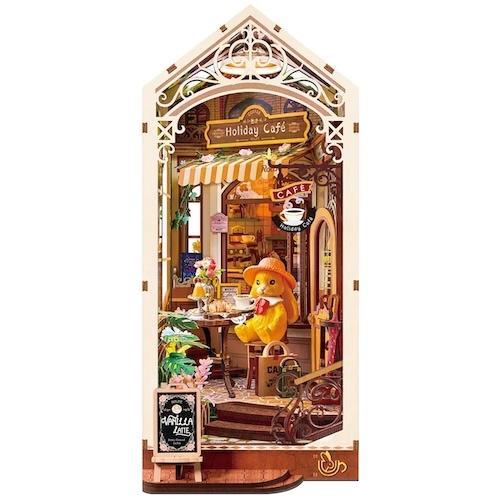 ROBOTIME booknook holiday cafe *15% KORTING*, Hobby en Vrije tijd, Knutselen, Nieuw, Knutselwerk, Ophalen of Verzenden