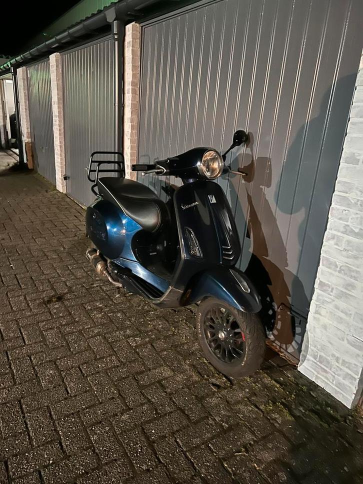 Vespa Primavera/Sprint 80cc, Fietsen en Brommers, Scooters | Vespa, Zo goed als nieuw, Vespa S, Maximaal 45 km/u, Benzine, Ophalen