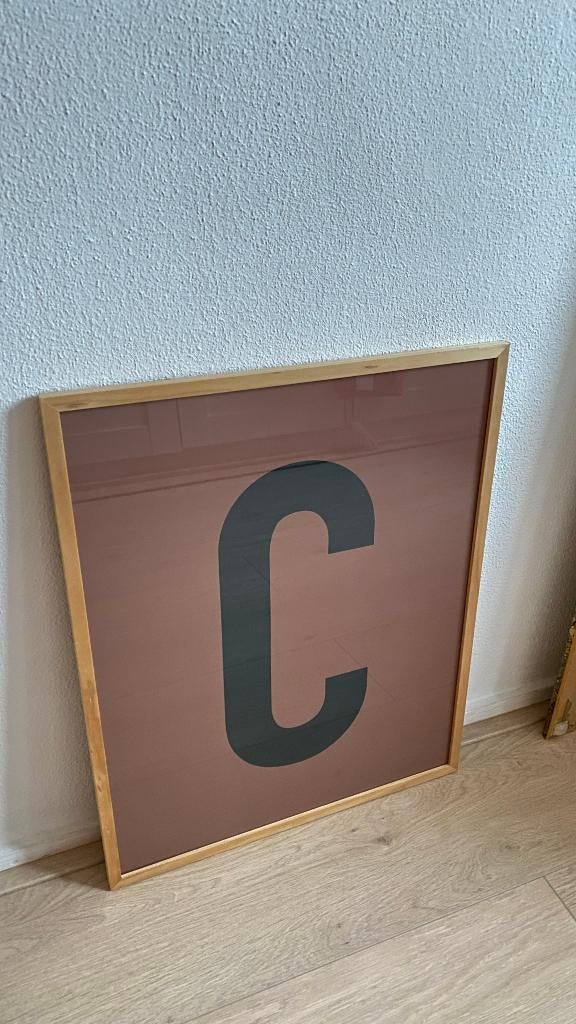 Poster letter C + houten wissellijst, Ophalen, Minder dan 50 cm, Zo goed als nieuw, Minder dan 50 cm