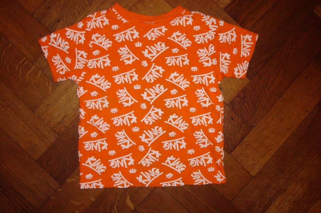 Koningsdag, t-shirt, oranje wit KING kroontjes, maat 110/116, Kinderen en Baby's, Kinderkleding | Maat 110, Zeeman, Ophalen of Verzenden
