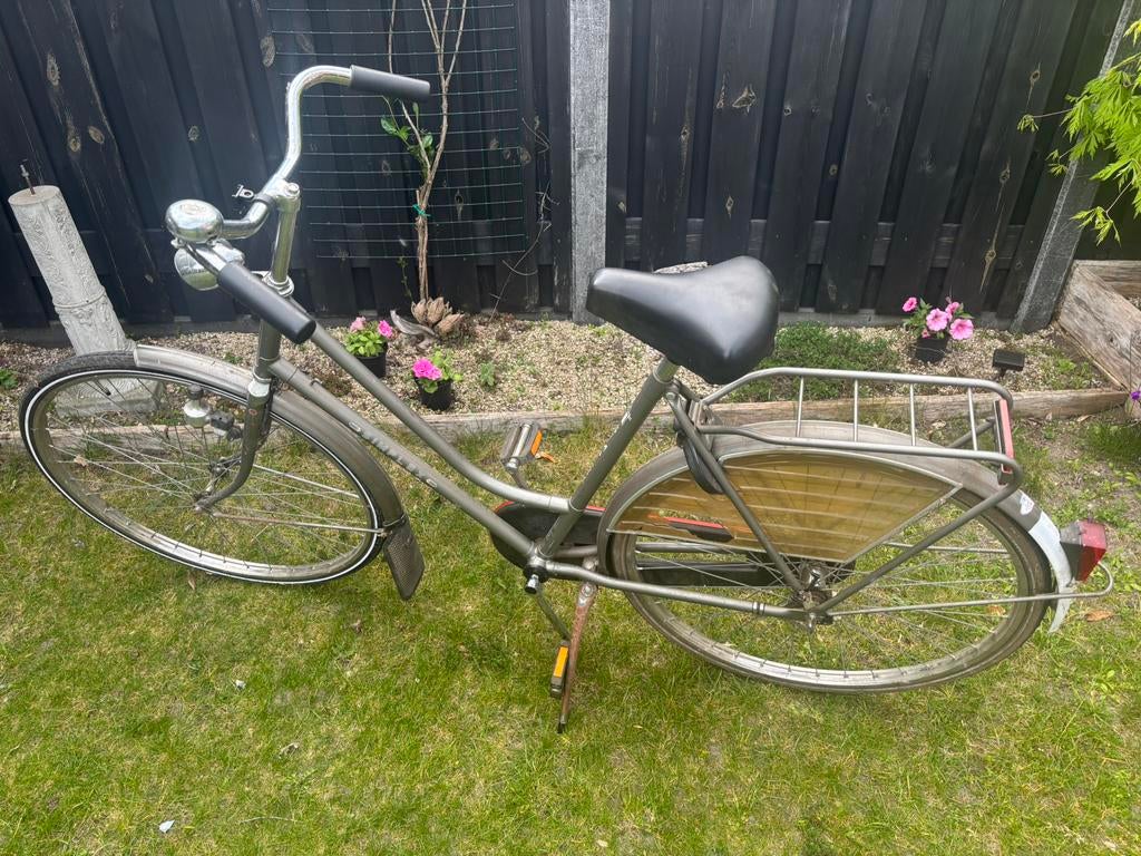 Stationsfiets tegen n aannemelijk bod, Ophalen of Verzenden, Zo goed als nieuw