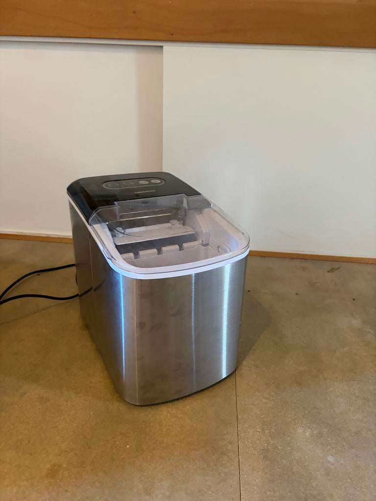 tectake Ijsblokjesmachine Arctic, 1,2 l, 2 ijsblokjesformaten - zilver