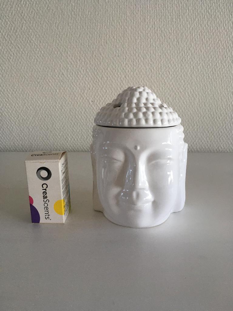 Boeddha hoofd met crea scents geur kaarsje wit z.g.a.n., Ophalen of Verzenden, Zo goed als nieuw