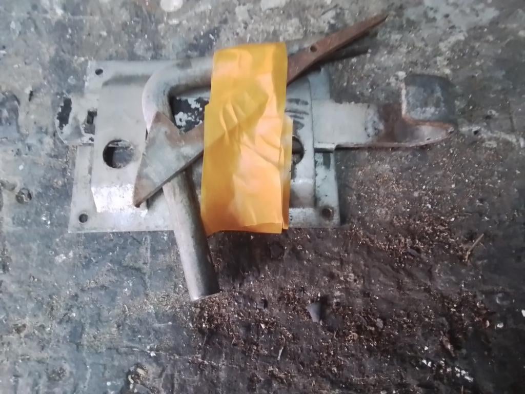 Metalen schuttingdeur sluiter, Ophalen of Verzenden