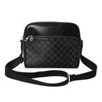 Louis Vuitton Dayton Reporter MM Damier Graphite 2017, Louis Vuitton, Gebruikt, Support@louisvuitton.com, 2 Rue du Pont Neuf
75001 Paris
France