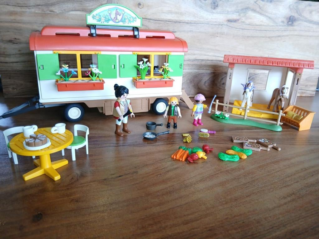 Playmobil woonwagen met paardenstal en accessoires, Ophalen of Verzenden