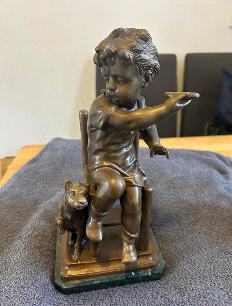 Bronzen beeldje: Jongen met hond, Minder dan 20 cm, Ophalen of Verzenden, Beeld, Bruin