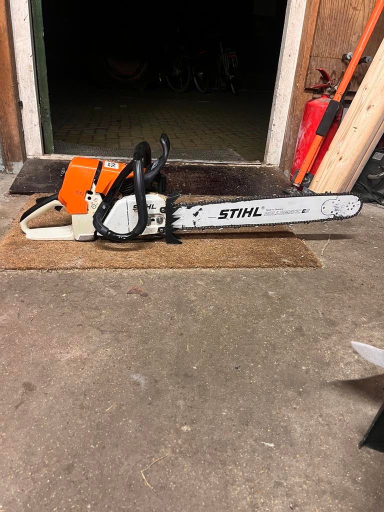 Stihl MS460 kettingzaag, Ophalen, Kettingzaag, Zo goed als nieuw, 30 tot 70 mm