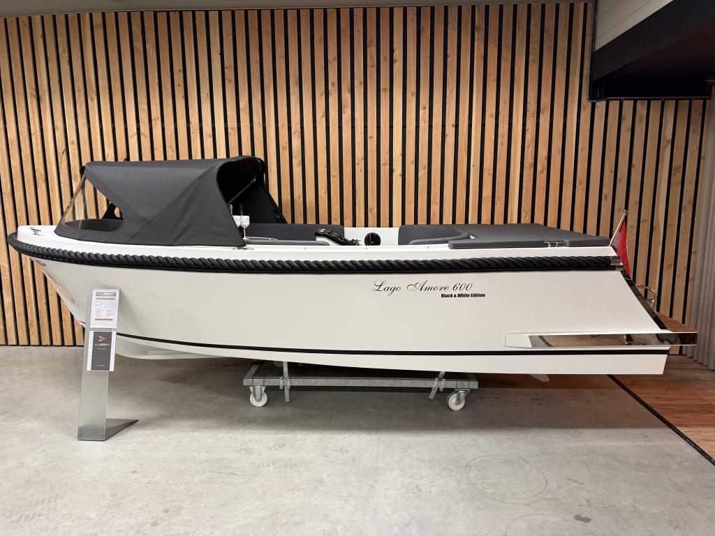 Demo! LAGO AMORE 600 EDITION '50PK HONDA' AUDIO LED 2026!, Watersport en Boten, Gebruikt, 6 meter of meer, 50 tot 70 pk, Polyester
