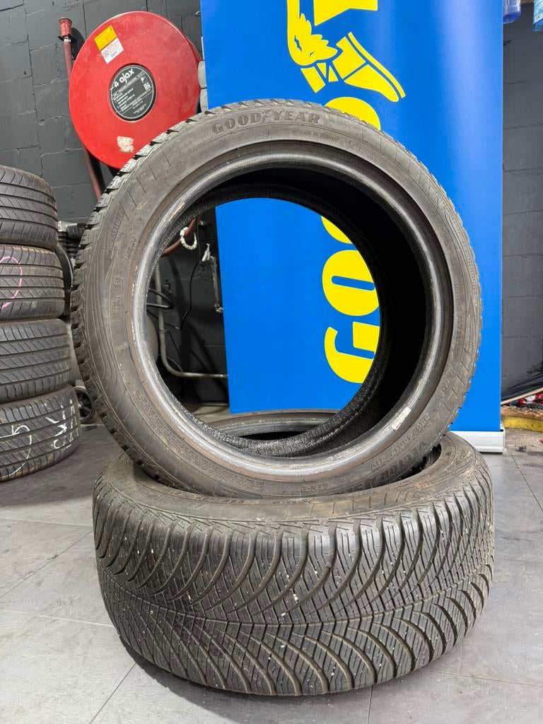 225/45R17 Goodyear Vector 4seasons RUNFLAT banden, Gebruikt, Zandzuigerstraat 36, Goodyear, Qbanden@gmail.com