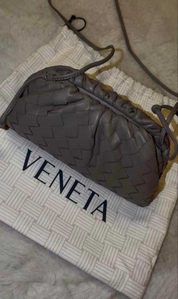 NIEUW | Bottega Veneta mini pouch / tas, Sieraden, Tassen en Uiterlijk, Tassen | Damestassen, Ophalen of Verzenden, Nieuw