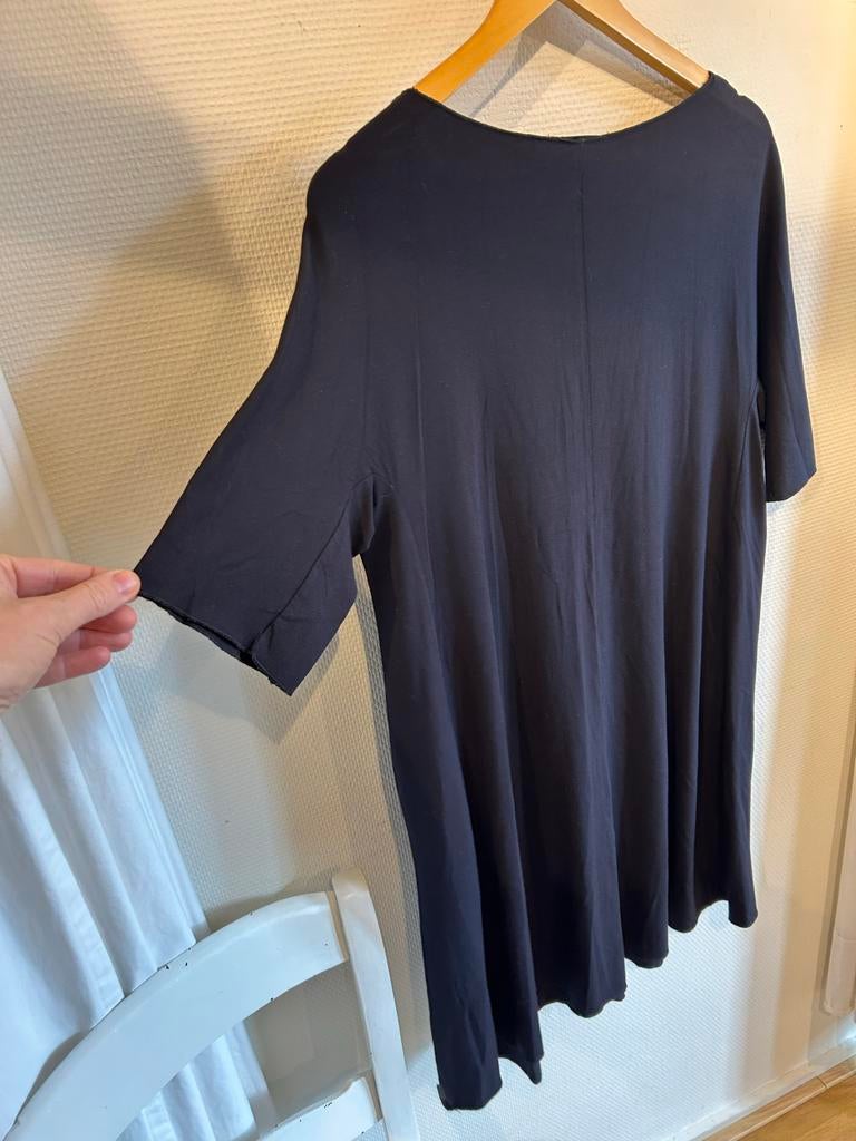 Oska zwarte jurk met korte mouw en steekzakken, Kleding | Dames, Jurken, Maat 38/40 (M), Oska, Zwart, Ophalen of Verzenden