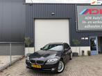 BMW 5-serie Touring 535xd High Executive PANO/NAVI/TREKHAAK/, Auto's, Automaat, Euro 5, Gebruikt, Zwart