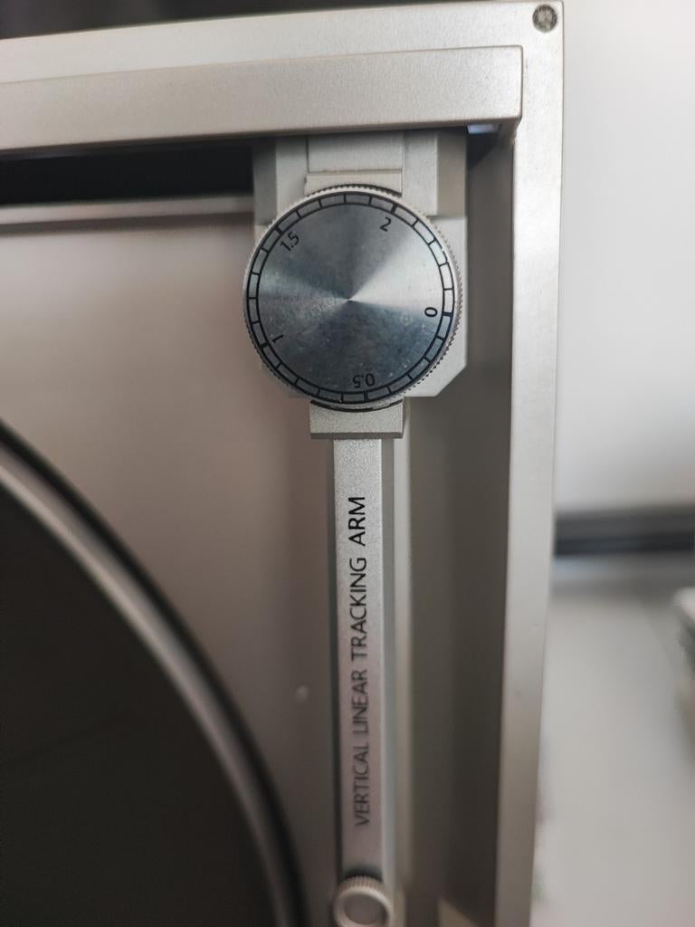 Mitsubishi LT-10V Platenspeler - Vertical Linear Tracking, Audio, Tv en Foto, Platenspelers, Overige merken, Mitsubishi Electric Corporation