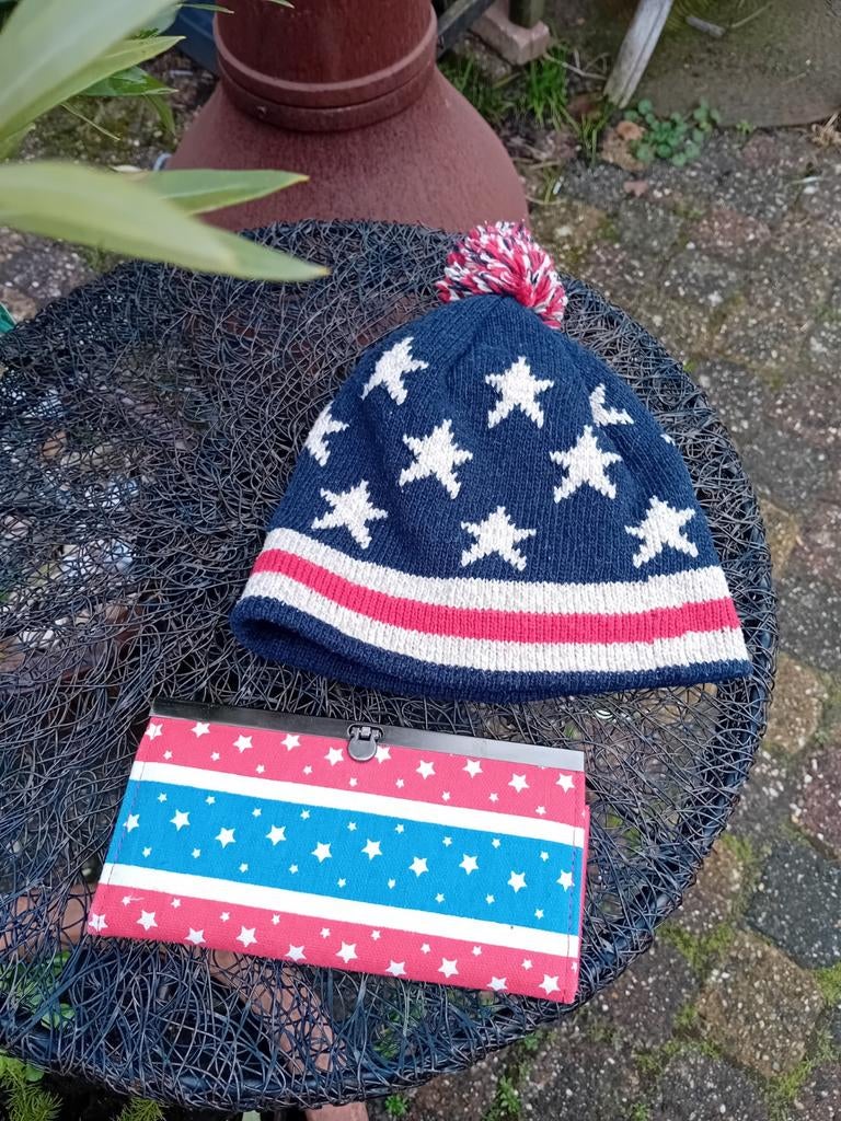 WK Amerika set: muts en portemonnee met sterrenprint, Kleding | Dames, Hoeden en Petten, Verzenden, Hoed, One size fits all, Onbekend