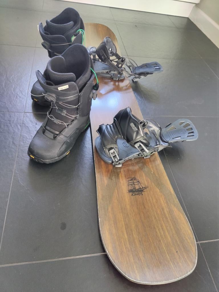 Jones flagship 165w, flow nx2 GT bindingen complete set, Sport en Fitness, Ophalen, Gebruikt, Board