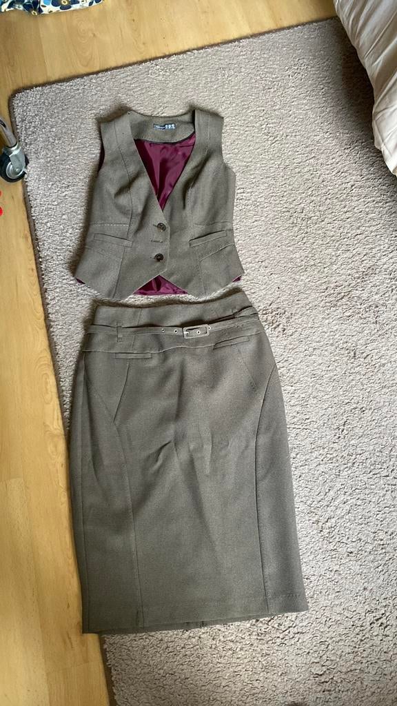 Rok en gilet mt 36, Ophalen of Verzenden, Zo goed als nieuw