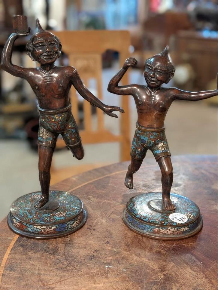 2 antieke oosterse bronzen beeldje cloisonne. 34 hoog. €275, Verzamelen, Beelden en Beeldjes, Gebruikt, Ophalen
