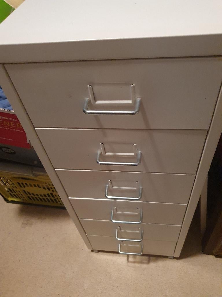 Meccano onderdelen inclusief ladekastje, Ophalen, Gebruikt, Metaal, Knutselmateriaal