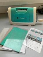 Embossing/snijapparaat met div. Snijmallen, Ophalen, Zo goed als nieuw, Frame of Mal