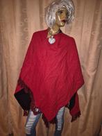 Rood/zwart omkeerbare poncho met franjes, Ophalen of Verzenden, Zo goed als nieuw