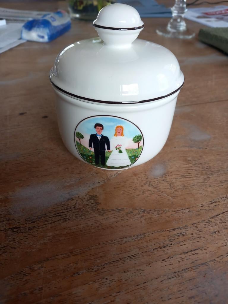 Villeroy en Boch Naif Wedding Jampotje., Ophalen of Verzenden, Zo goed als nieuw, Porselein, Overige stijlen