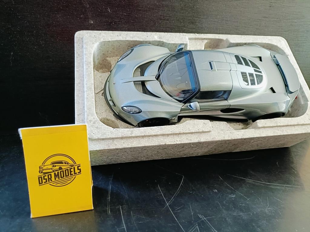 1:18 Venom GT Hennessy (Lotus), Hobby en Vrije tijd, Modelauto's | 1:18, S, Auto, Autoart, R