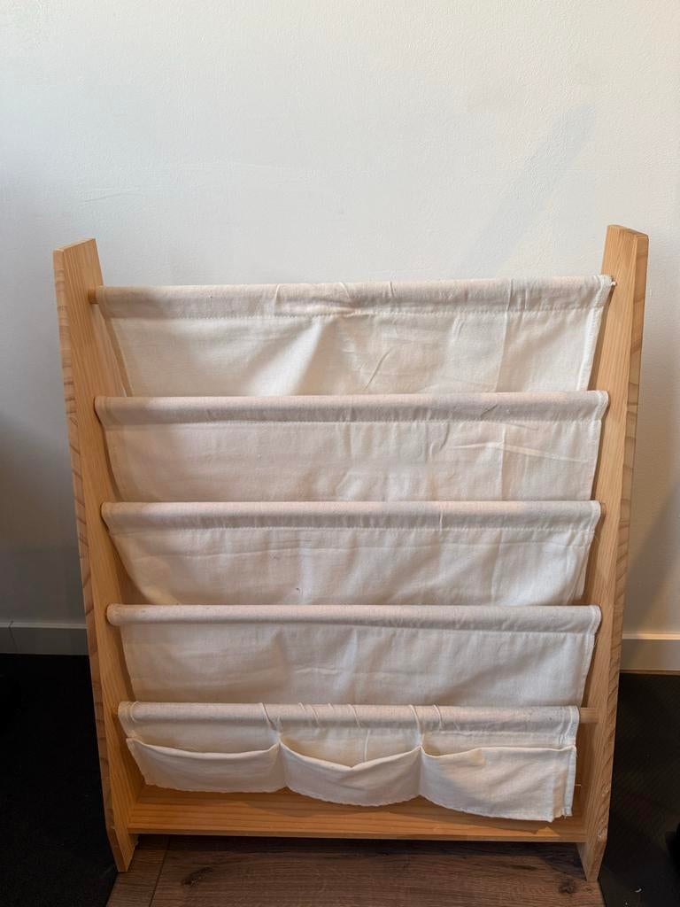 Montessori Kinderboekenkast Hout met Canvas Vakken, Ophalen, Met plank(en), Nieuw, 50 tot 100 cm