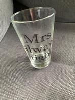 🙋‍♀️ Glas - Mrs. Always Right, Glas of Glazen, Gebruikt, Ophalen of Verzenden, Glas