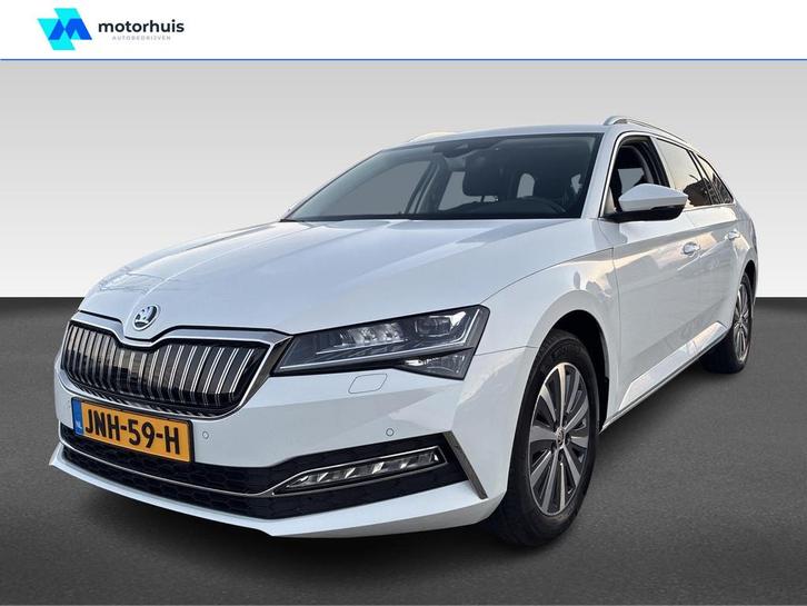 Skoda Superb Combi 1.4 TSI PHEV 217pk DSG-6 Business Edition, Auto's, Skoda, Te koop, Superb, LED verlichting, Radio, Regensensor