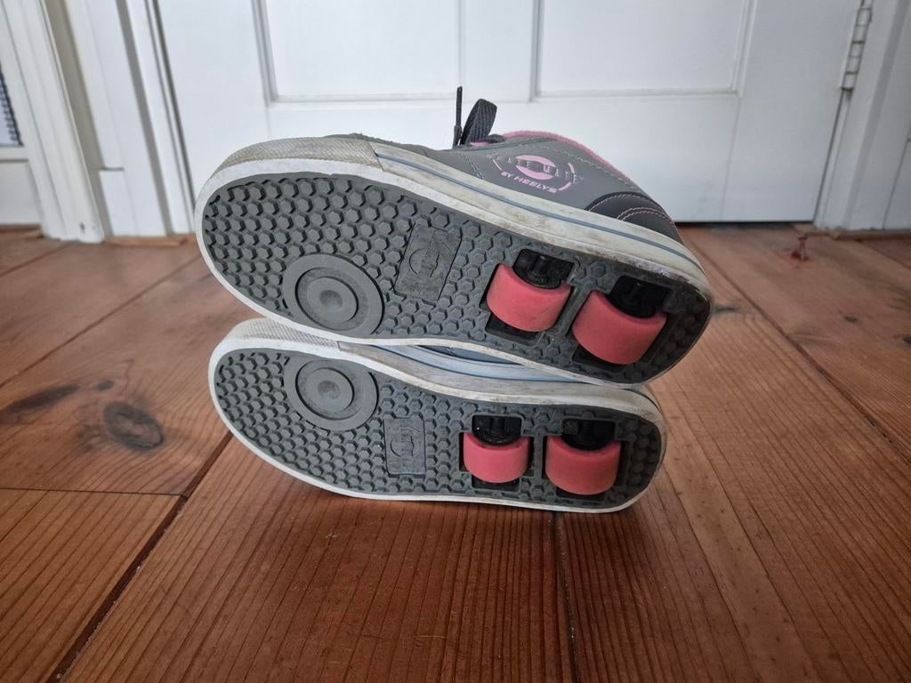 Heelys rolschoenen grijs met roze, Ophalen of Verzenden, Gebruikt, Kinderen