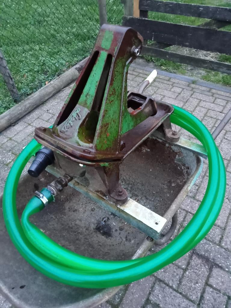 weidepomp, Ophalen, Vee