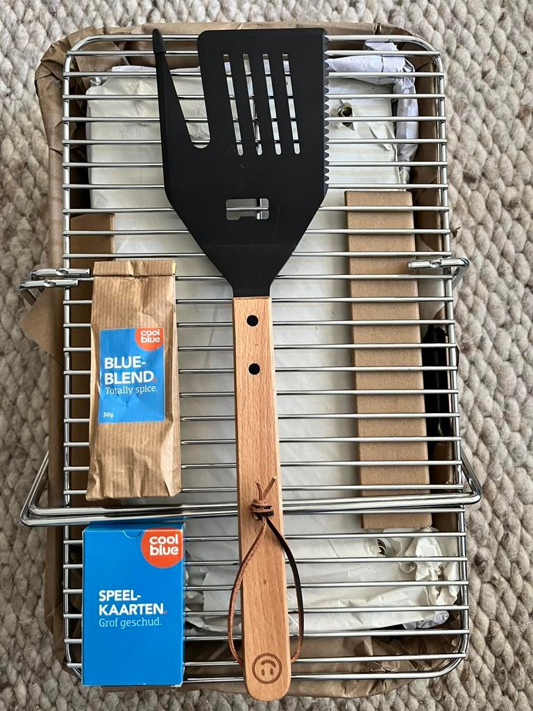 Barcecue van Coolblue (houtskool) met spatel - nieuw, Ophalen of Verzenden, Nieuw