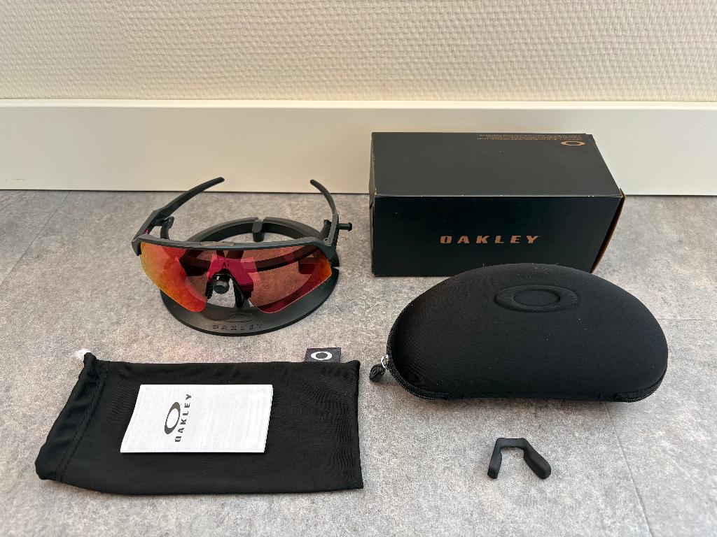 Oakley - Sutro - Lite Sweep, Sieraden, Tassen en Uiterlijk, Zonnebrillen en Brillen | Heren, Zonnebril, Zwart, Nieuw, Ophalen of Verzenden