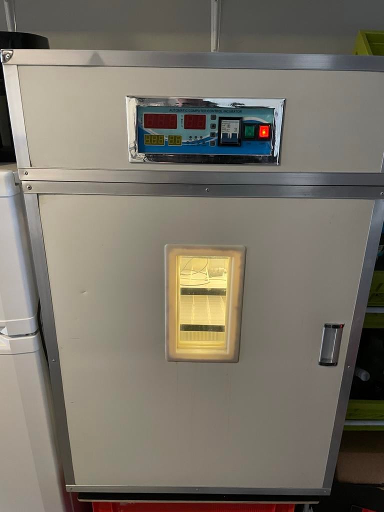 Broedmachine XD-18D, Ophalen, Broedmachine