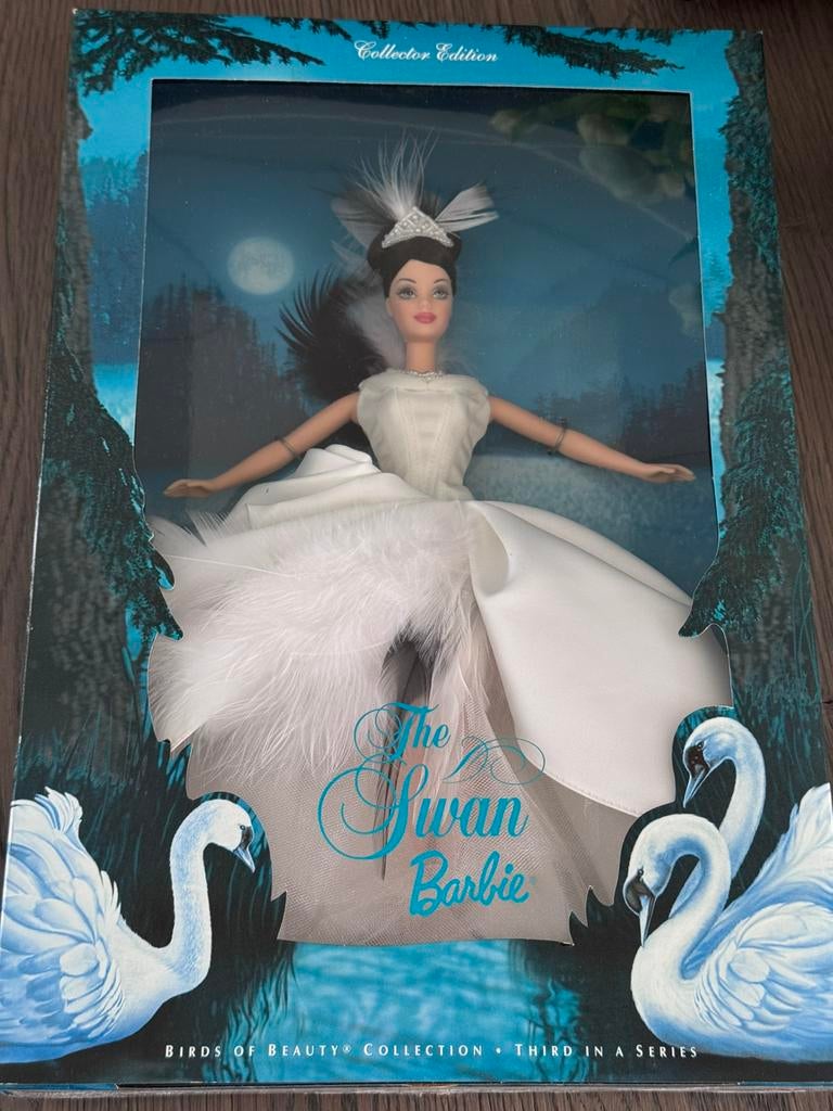 The swan barbie nieuw collector item, Verzamelen, Poppen, Ophalen of Verzenden, Nieuw, Fashion Doll