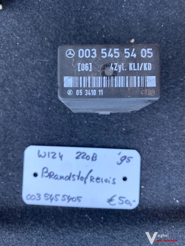 Mercedes W124 220 B Brandstofrelais 003 545 5405