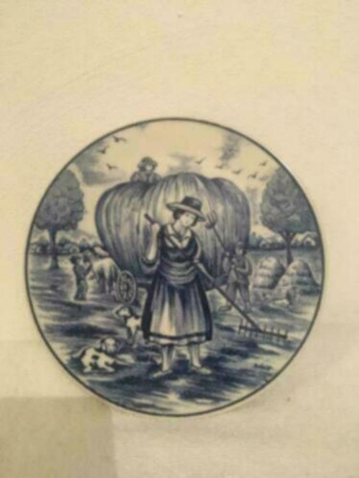Wandborden 'Land bewerken', Royal Delft Blue, aardewerk., Antiek en Kunst, Antiek | Wandborden en Tegels, Ophalen of Verzenden