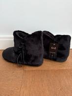 Hunkemöller Zwarte Pantoffels - Nieuw! Maat 40-41, Kleding | Dames, Schoenen, Ophalen of Verzenden, Nieuw, Zwart, Pantoffels of Sloffen