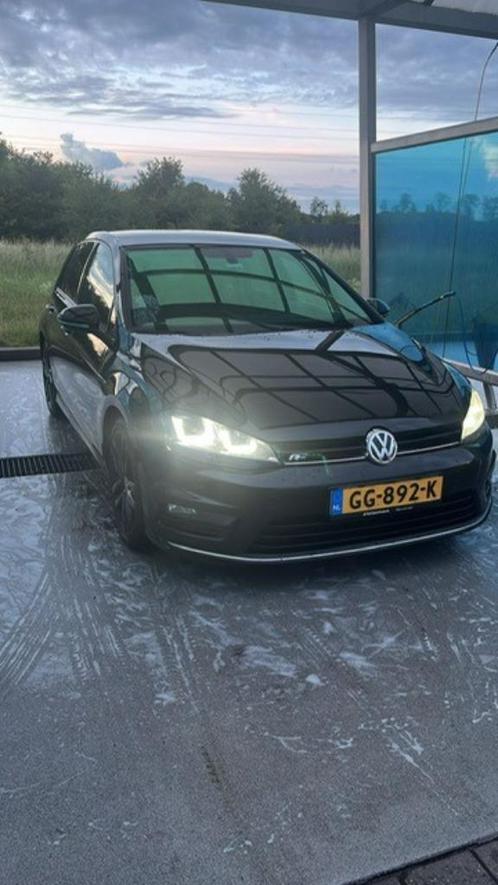 Volkswagen Golf 7 1.6 TDI R-Line  Sterrenhemel  Export, Auto's, Volkswagen, Particulier, Golf, ABS, Achteruitrijcamera, Airbags