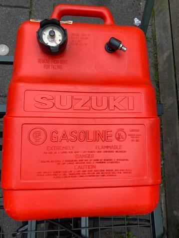 Suzuki benzinetank 25 liter. beschikbaar voor biedingen
