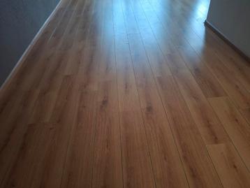 Laminaat vloer - 30 m2 beschikbaar voor biedingen